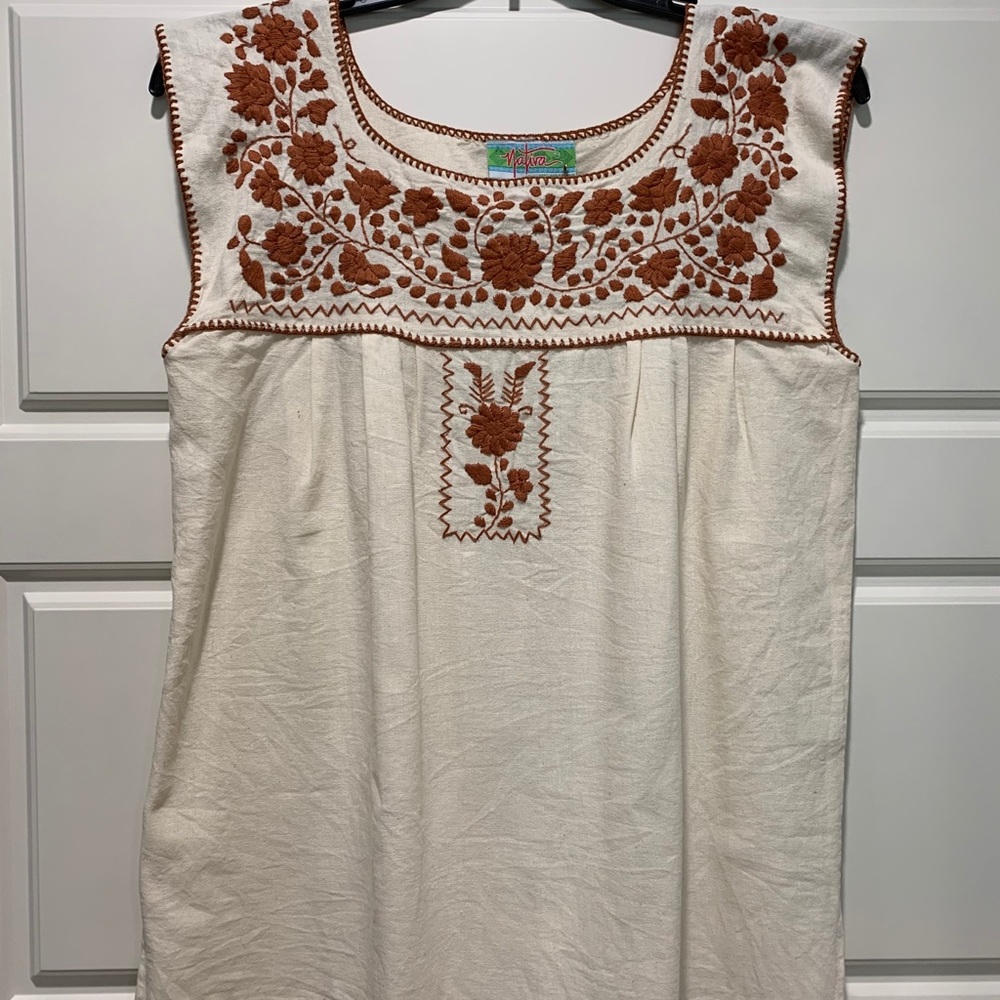 Nativa Mexican Embroidered Top (Univ of Texas)